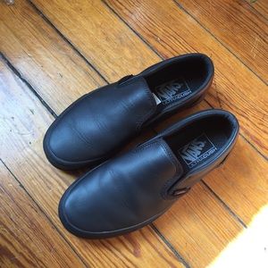 Vans classic slip-on in black leather